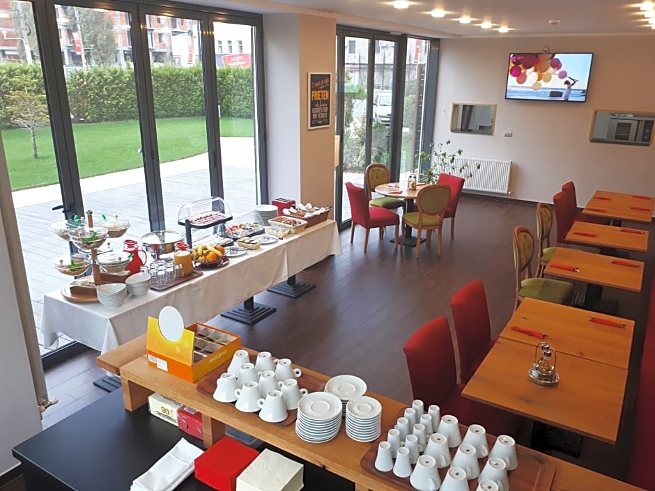 Tomis Garden Aparthotel