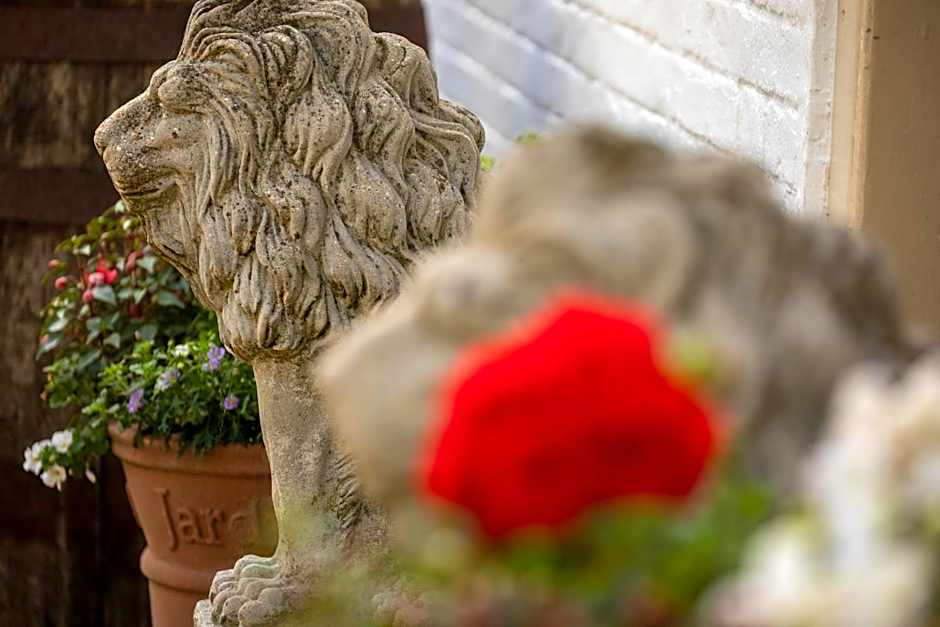 The White Lion, Soberton