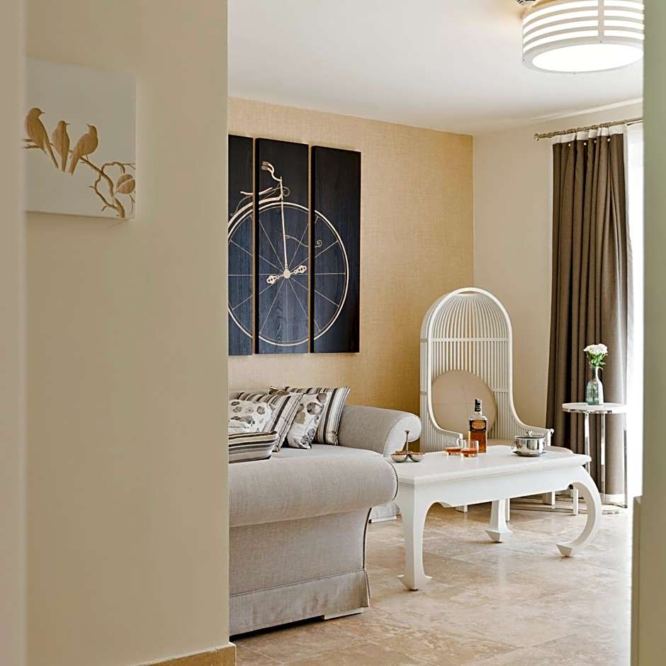 Photo 1 of 5 of Lake Villas