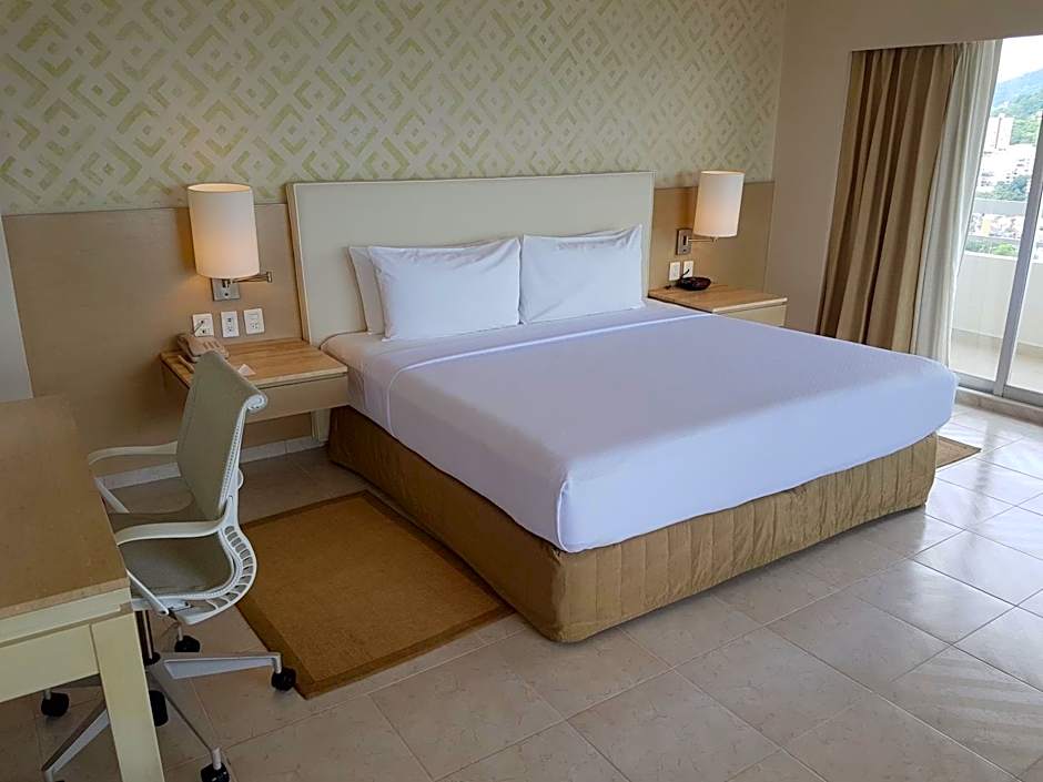 HS HOTSSON Hotel Acapulco