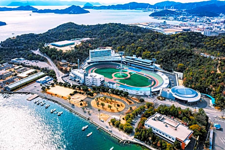SETOUCHI KEIRIN HOTEL 10 by Onko Chishin