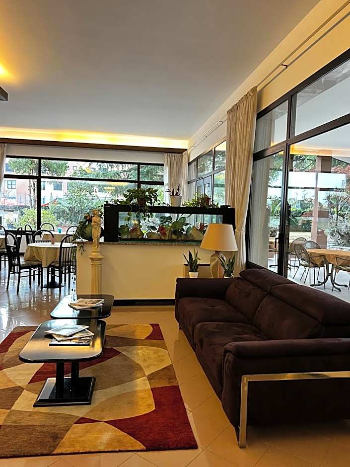 Hotel Rey's