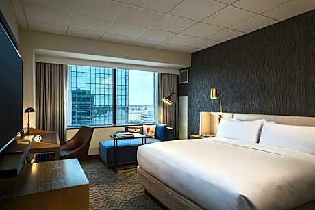 Club lounge access, Guest room, 2 Queen, High floor