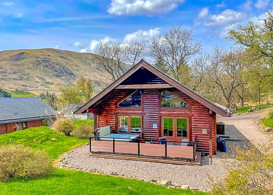 Glen Clova Lodges