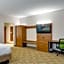 Holiday Inn Express & Suites Russellville By IHG