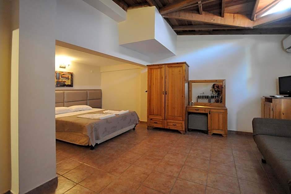 Ford Hotel