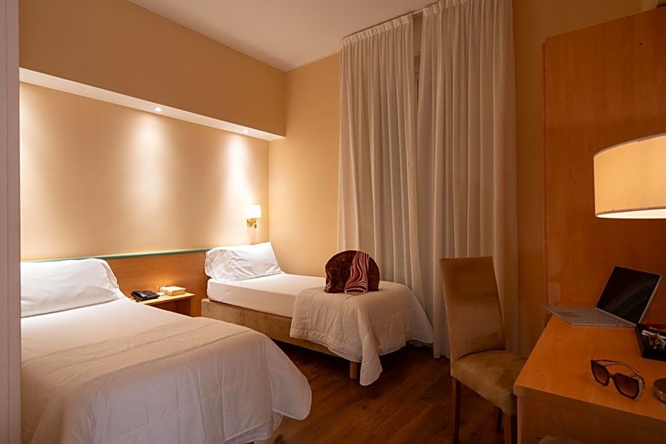 Hotel Iris