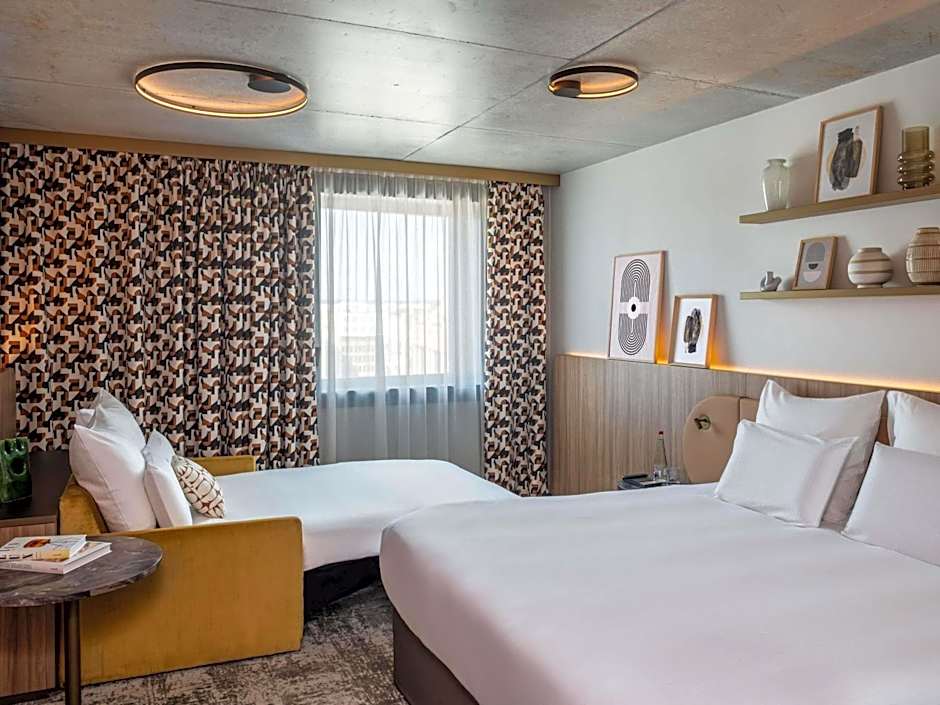 Pullman Lyon