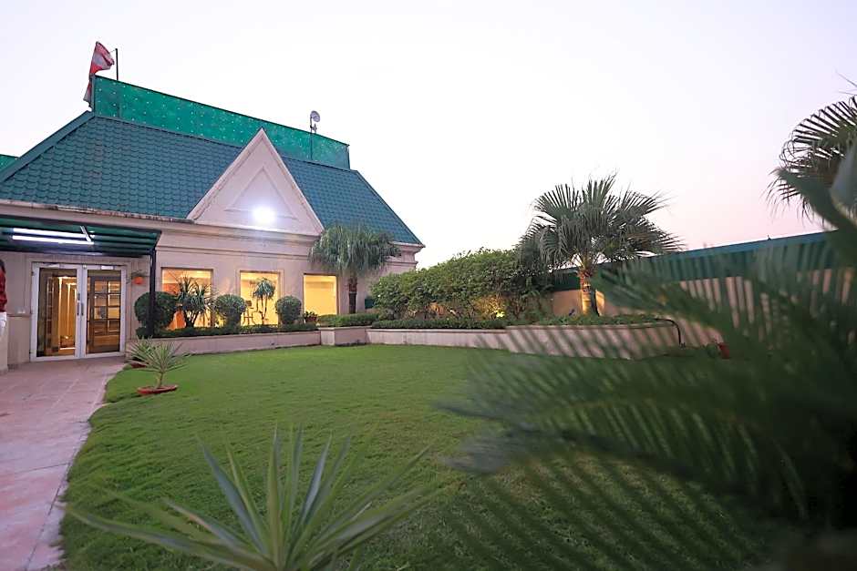 Savoy Suites Noida Delhi N.C.R.