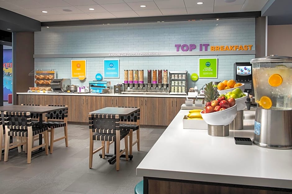 Tru By Hilton Miami West Brickell