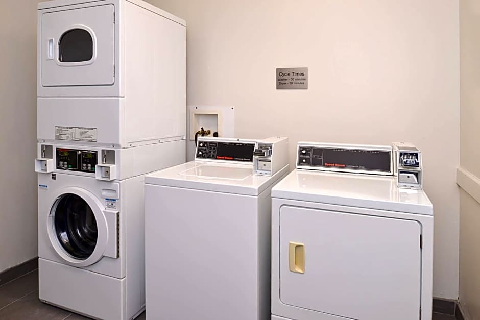 Fairfield Inn & Suites by Marriott Pittsburgh New Stanton