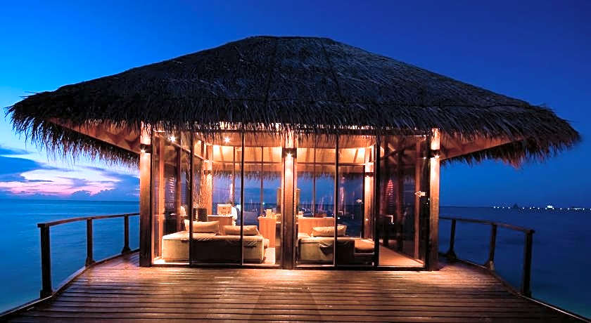 Adaaran Select Huduran Fushi - 24hrs Dine around Premium All inclusive