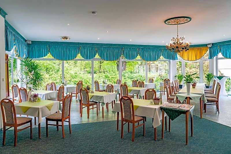 Parkhotel Neustadt Garni