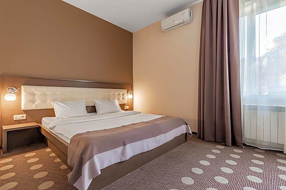 Photo 1 of 5 of Superior Double Room