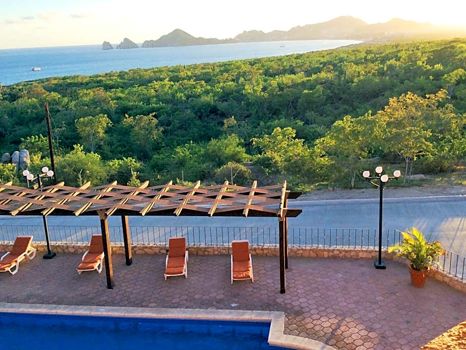 Sunrock Hotel & Suites