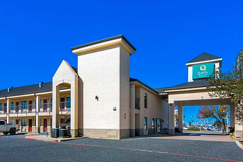 Quality Inn & Suites