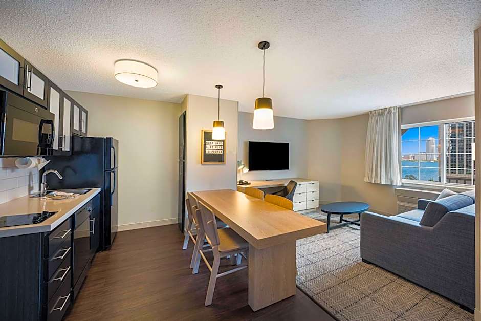 Sonesta Simply Suites Jersey City