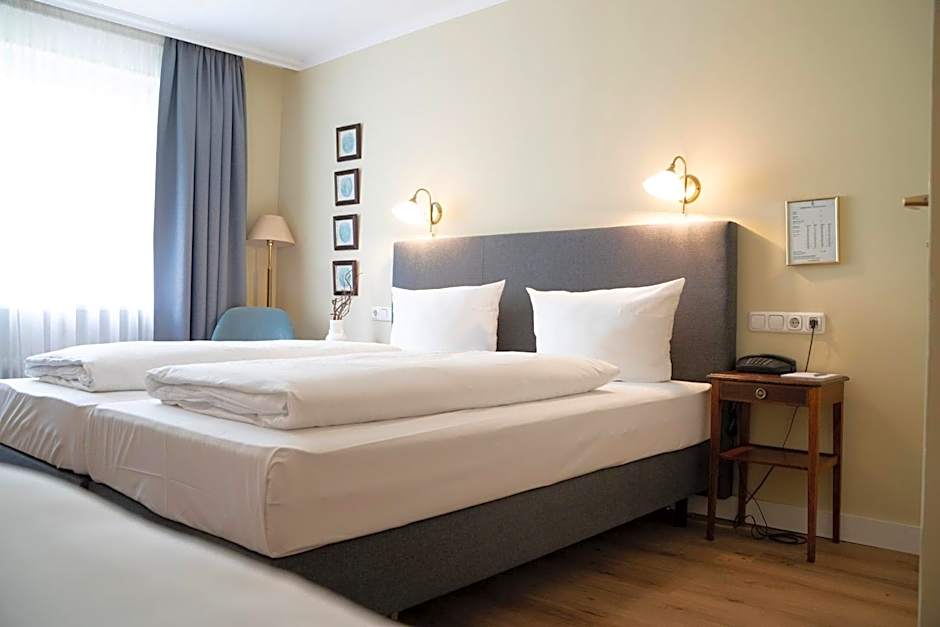 Hotel Altmünchen by Blattl