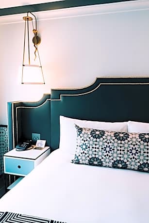 Standard King Room - Accessible