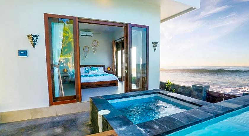 Air Sanih Beach Villa