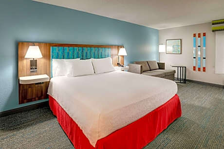 One-Bedroom King Suite with Sofa Bed - Non-Smoking