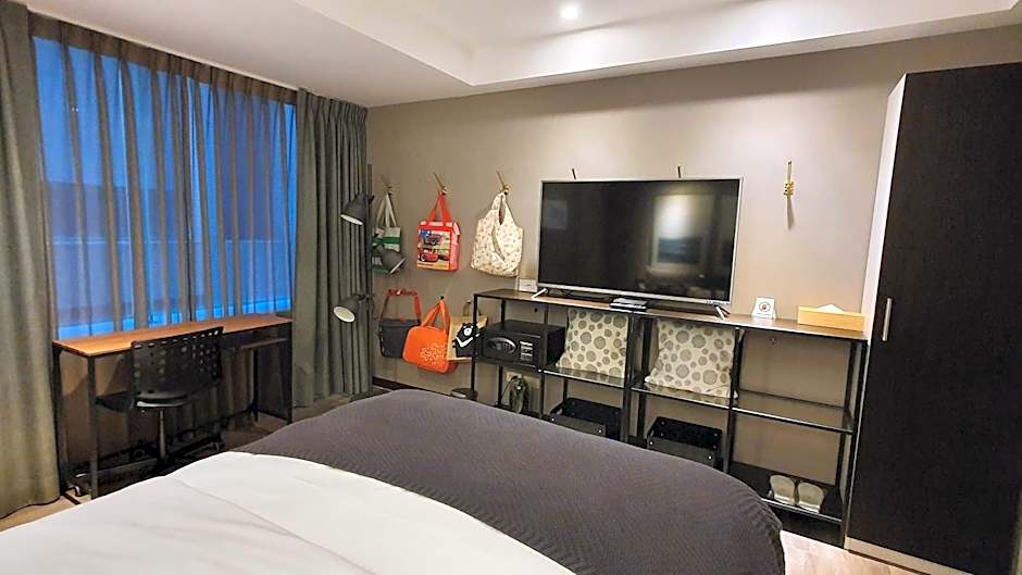 Yomi Hotel - ShuangLian MRT