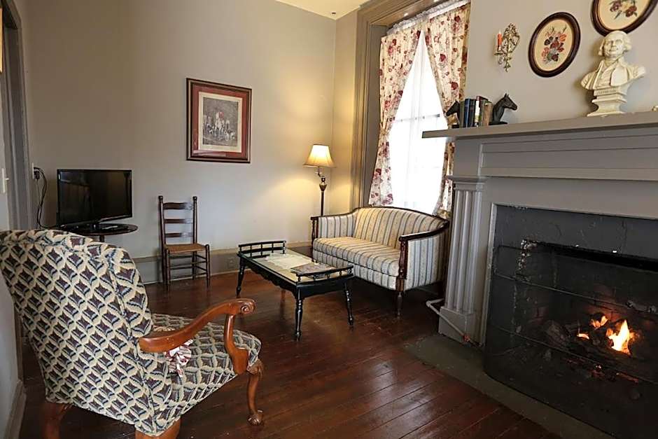 The Lafayette Inn & Restaurant