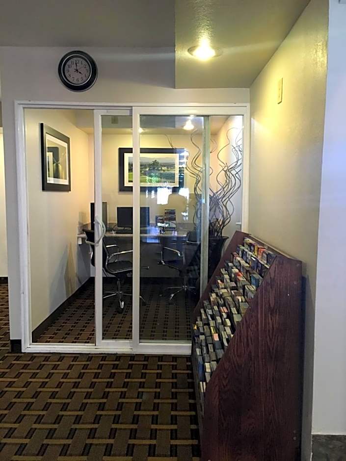 Ramada by Wyndham Tempe Near ASU