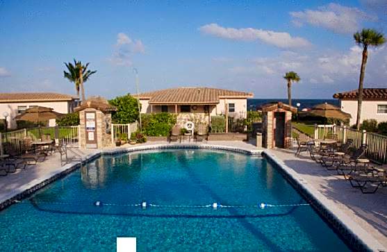 Royal Flamingo Villas