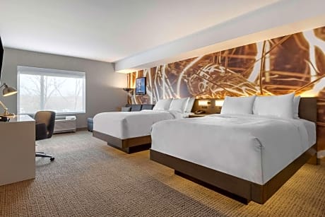 1 Bedroom Queen Suite with 2 Queen Beds