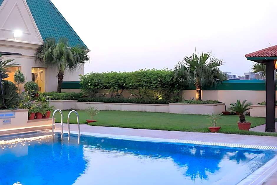 Savoy Suites Noida Delhi N.C.R.