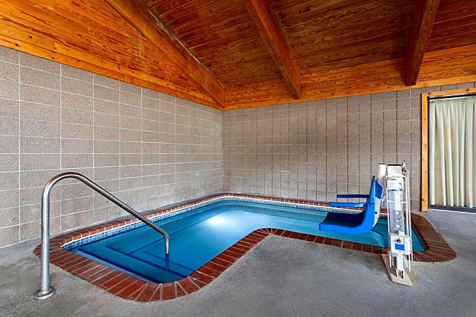 AmericInn by Wyndham Roseau