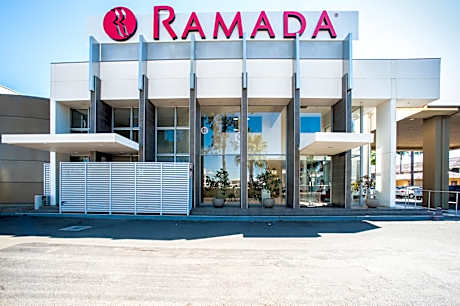 Ramada Hotel & Suites Sydney Cabramatta