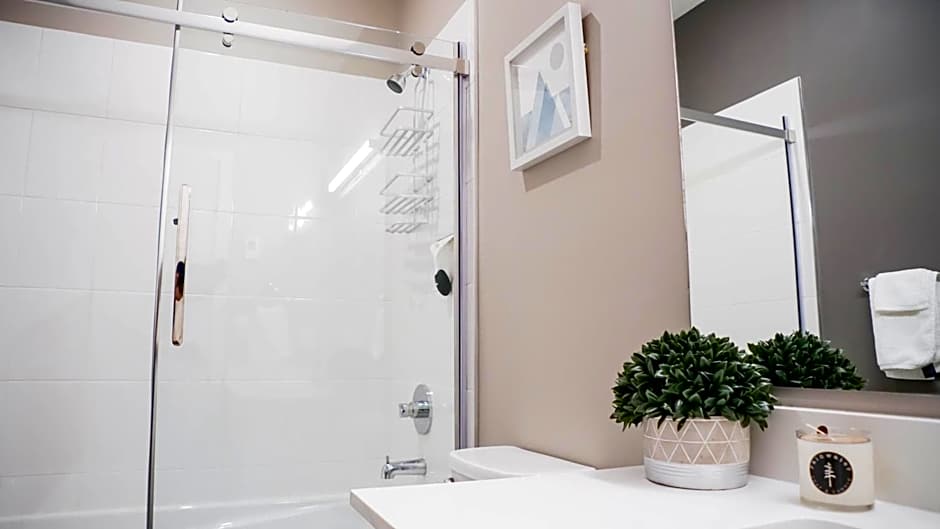 The Revy Den by Revelstoke Vacations