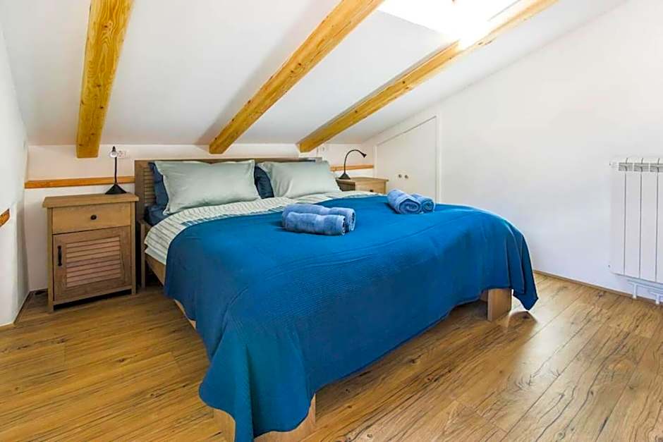 Apartma Luna with mountain view