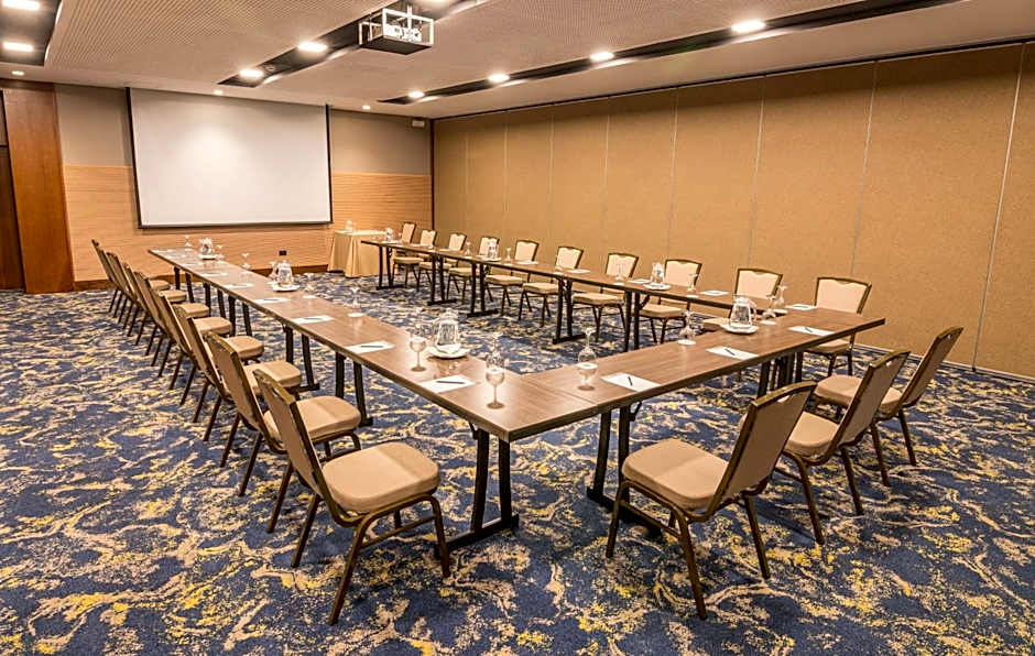 Sonesta Hotel El Olivar