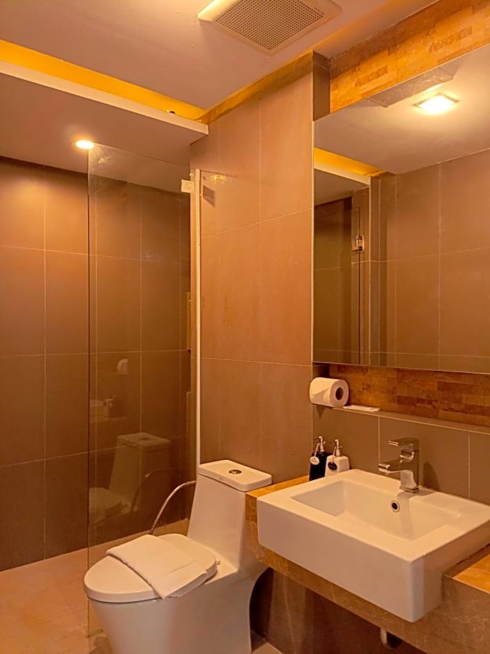 Wisdom Hotel & Residence