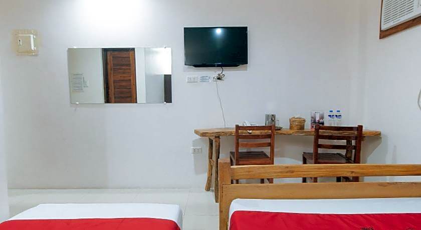 RedDoorz Plus @ Jollydays Hotel Nueva Ecija