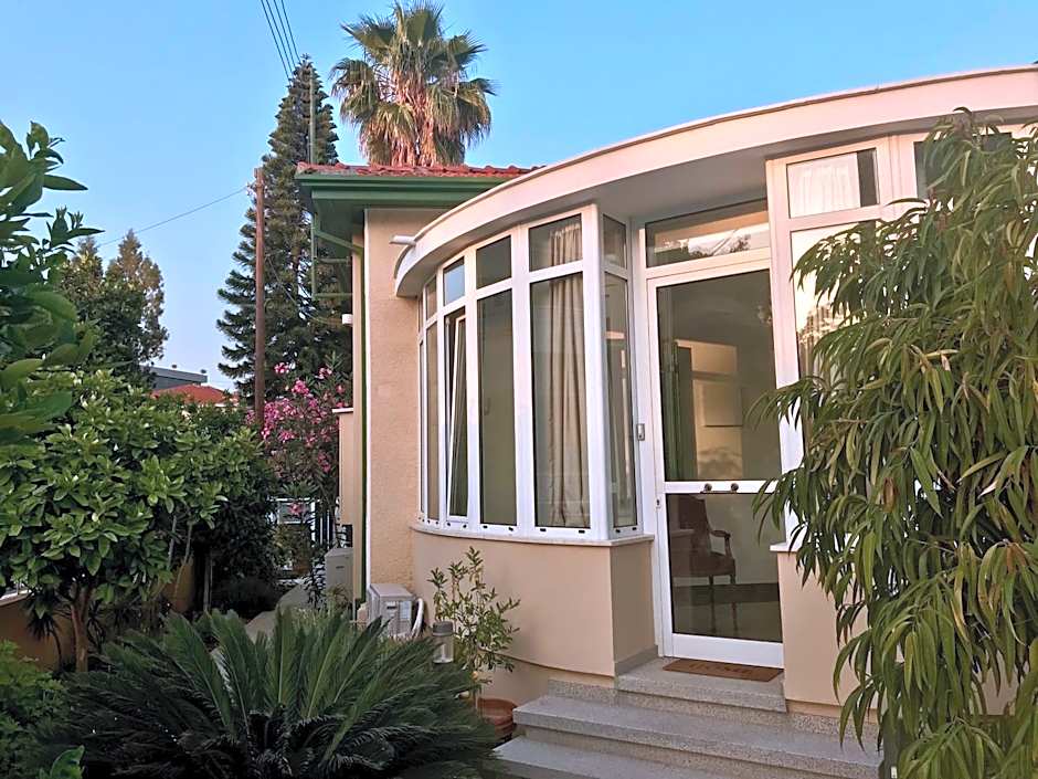 Avgi's Home