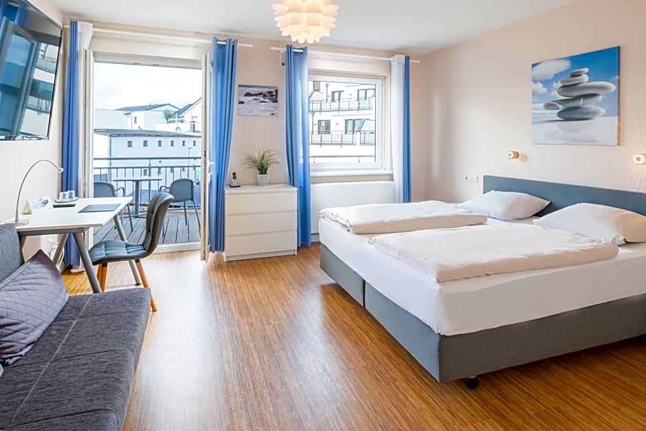 Schäfers Hotel, Self-Check-in, Cafe und Bäcker am Hotel