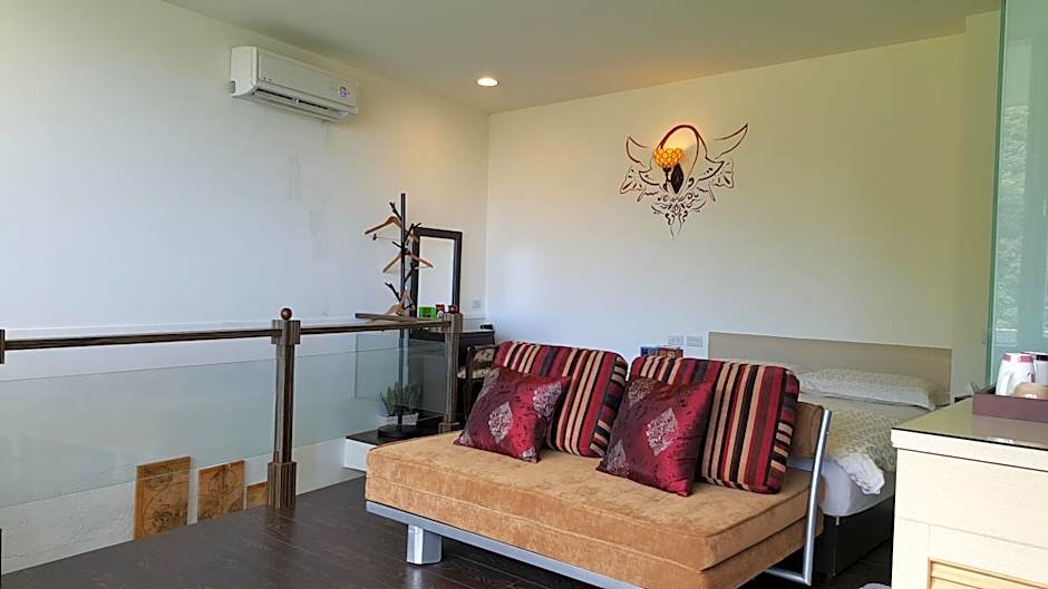 Qinbian B&B