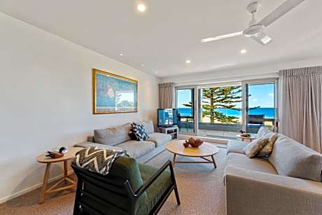 One-Bedroom Apartment with Ocean View