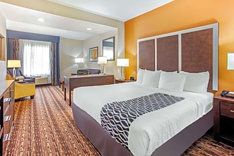 1 King Bed