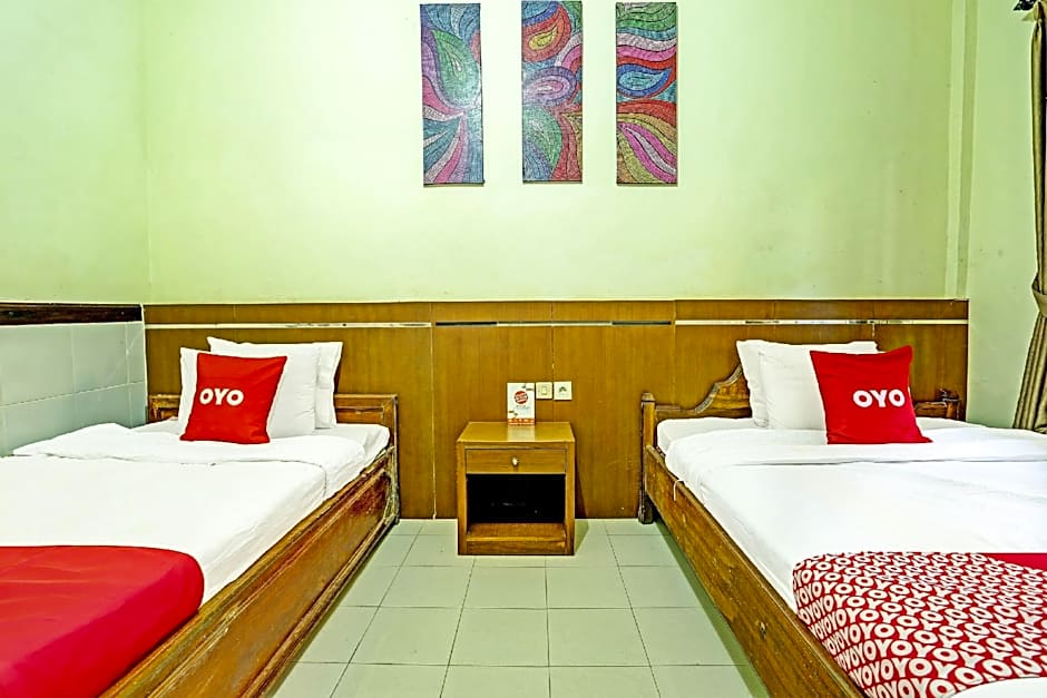 OYO Collection O 91125 Puri Dewa Bharata