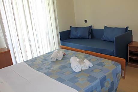 Triple Room with Balcony