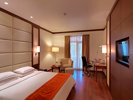 Superior Room with 15% Discount on Food & Beverages