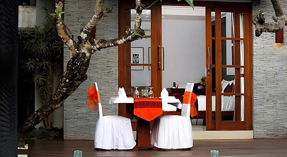 The Wolas Villas