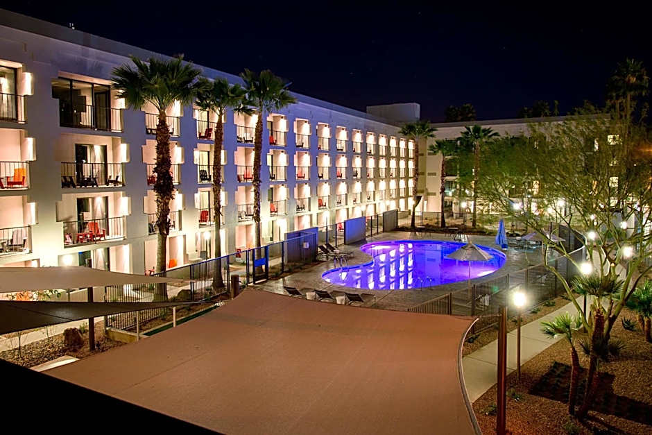 Moxy by Marriott Phoenix Tempe/ASU Area