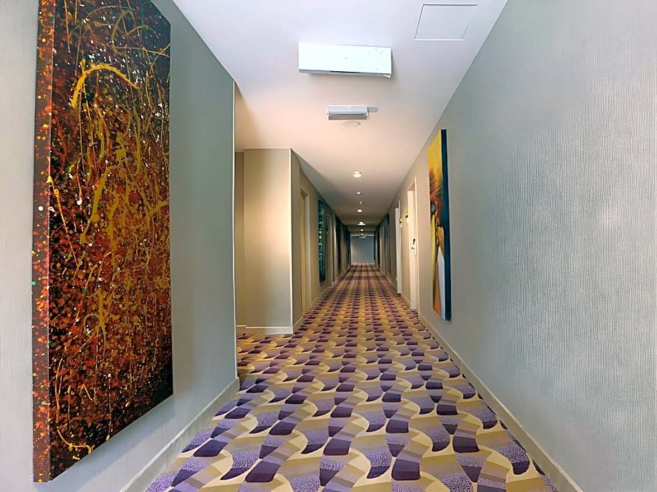 Townhouse Oak Melaka Near Dataran Pahlawan Formerly Ideals Hotel