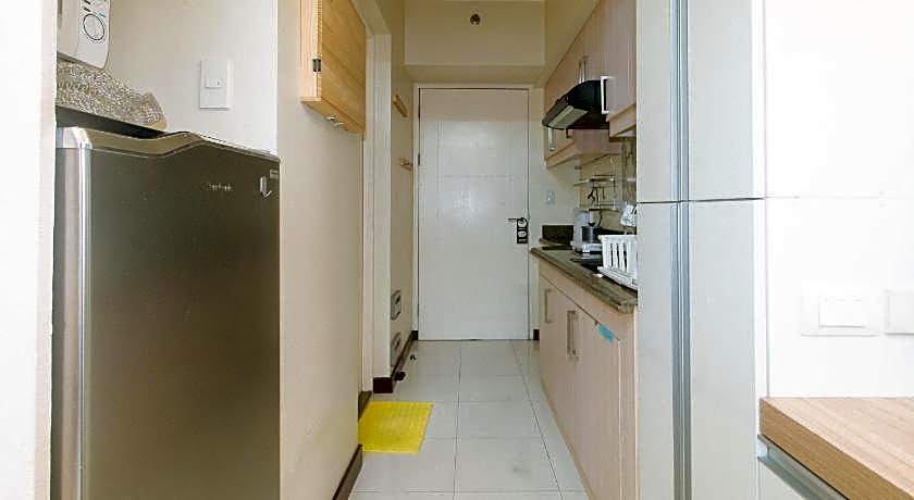 RedDoorz Plus @ YC Condotel - Viera Residences